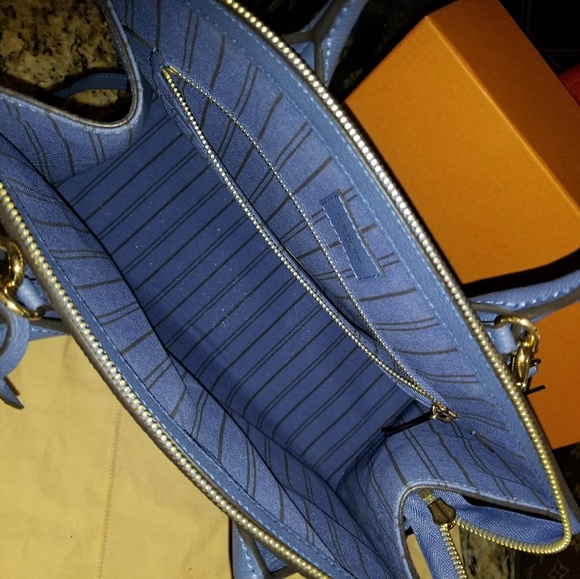 LOUIS VUITTON PONT-NEUF MM Purse - Picture 4 of 5